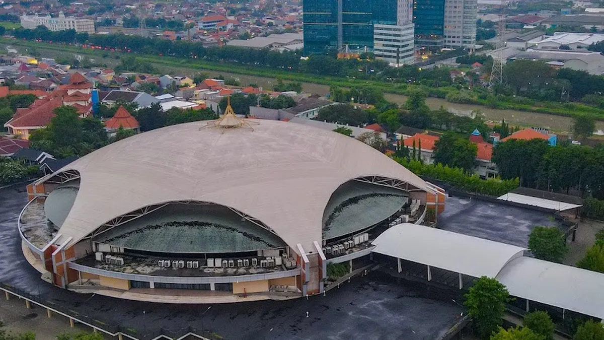 5 Destinasi Wisata Religi Gereja Terbesar di Indonesia